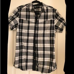 G by guess flannel button up plaid shirt tee 🐼